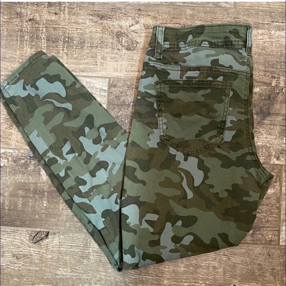 Ashley Low Rise Lei Pants